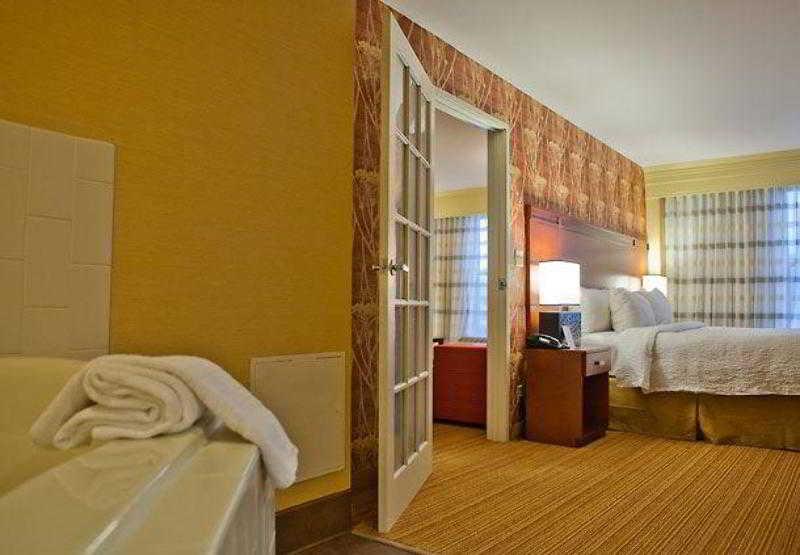Courtyard By Marriott Springfield Downtown Hotel Ngoại thất bức ảnh